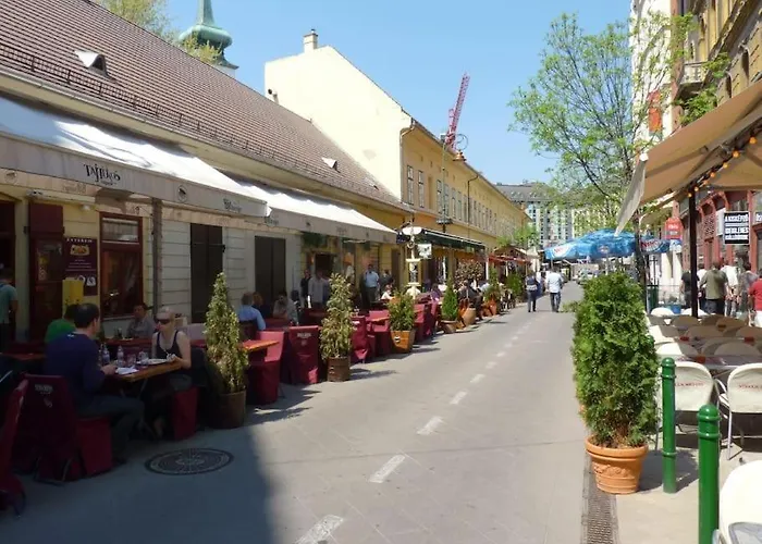 Swarz's Downtown By Nw דירה בודפשט